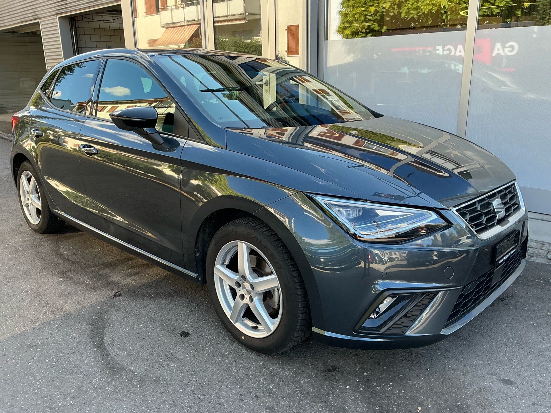 SEAT Ibiza 1.5 TSI DSG FR *** 5 JAHRE SEAT WERKSGARANTIE ***-image-2