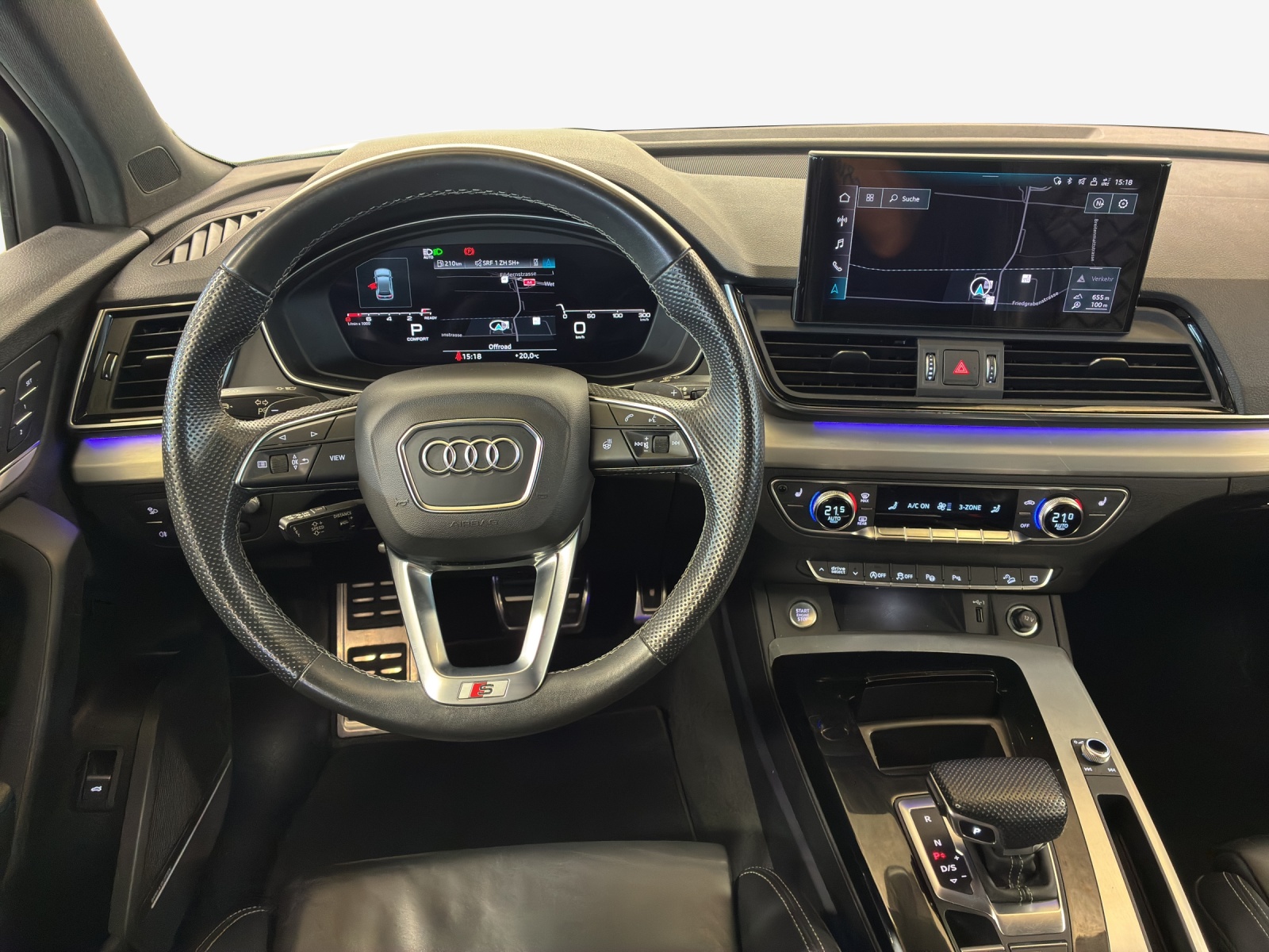 AUDI Q5 45 TFSI Black Edition quattro S-tronic-image-8