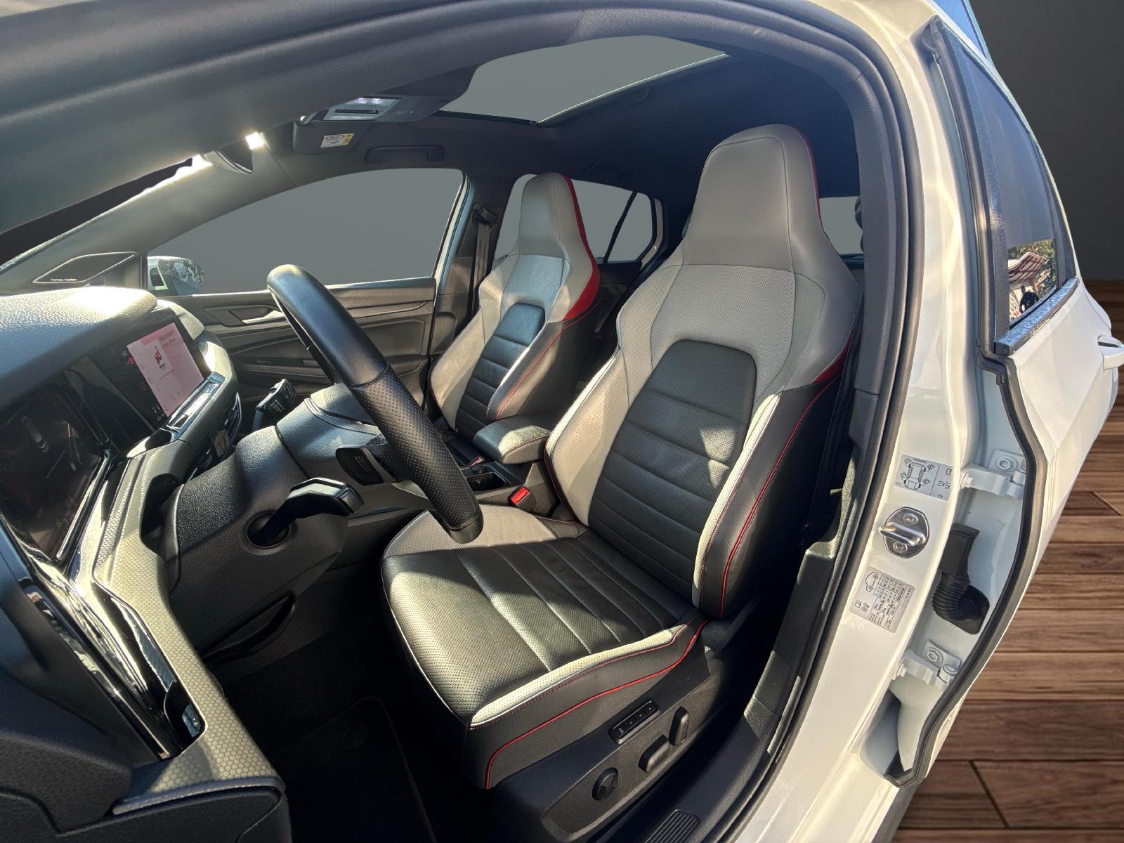 VW Golf VIII 2.0 TSI GTI DSG-image-7