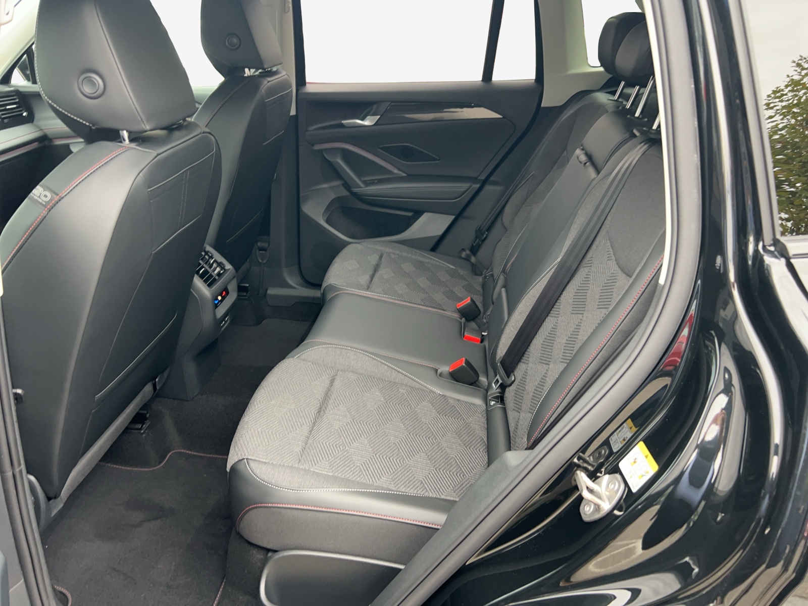 VW Tiguan 1.5 TSI evo2 mHEV Life DSG-image-8