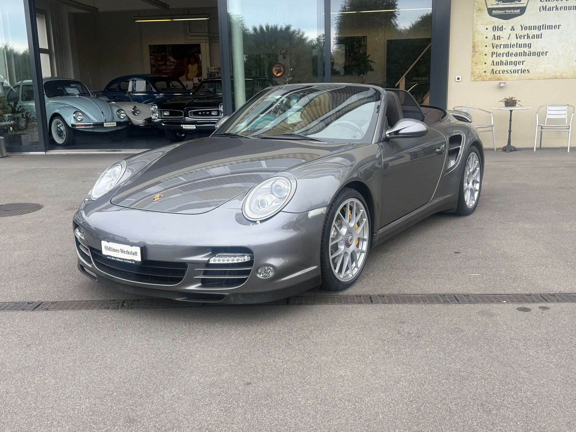 PORSCHE 911 Cabrio Turbo S PDK-image-0