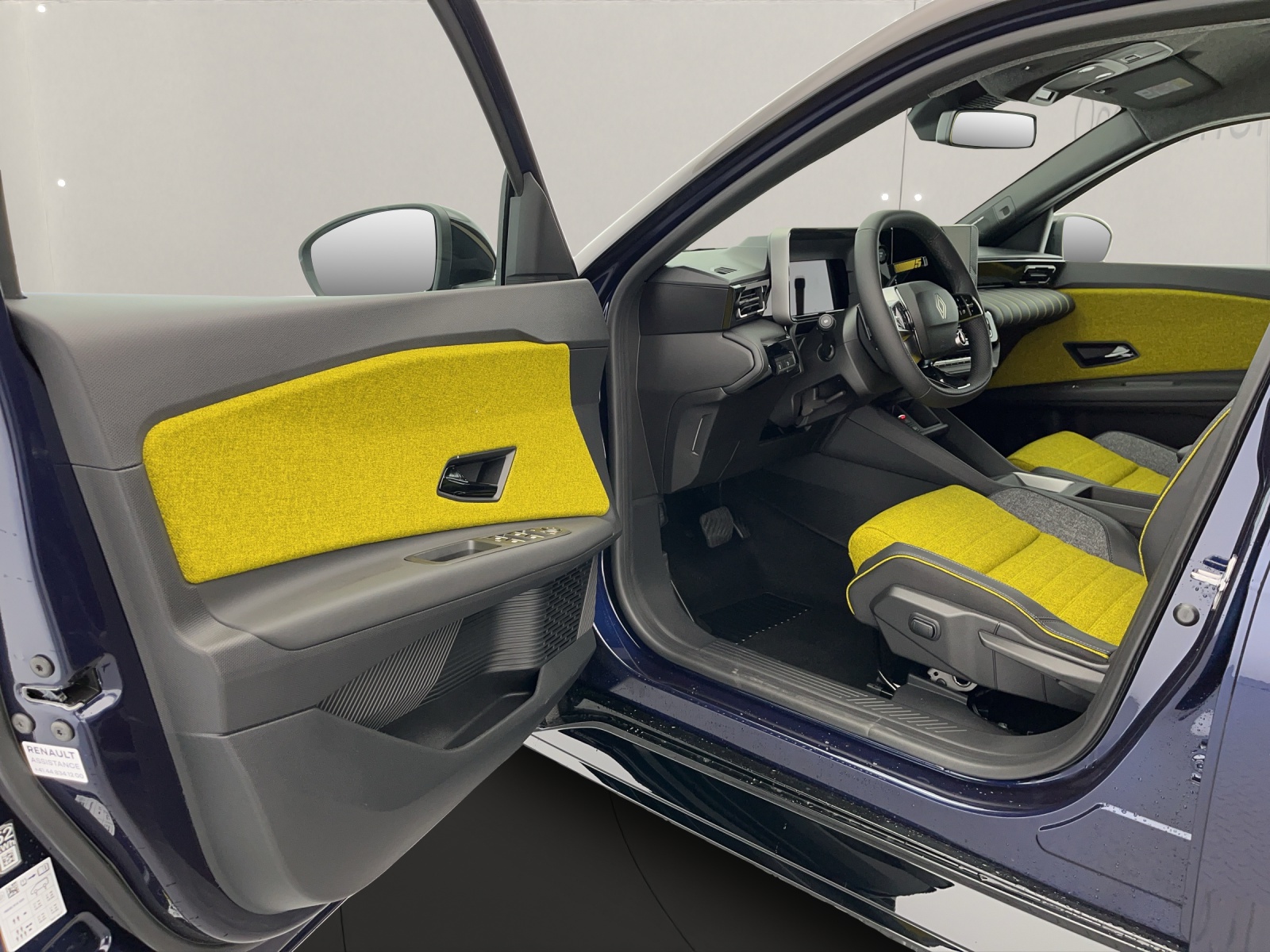 RENAULT R5 E-Tech Comfort Range iconic five-image-6
