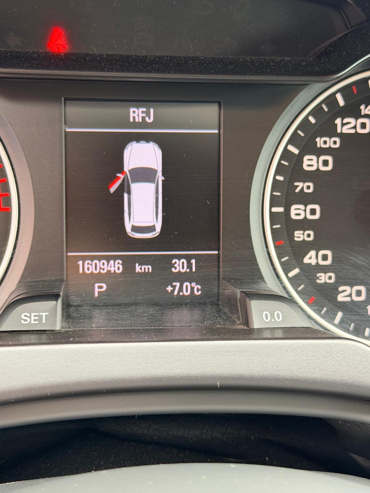 AUDI A4 Avant 2.0 TFSI quattro S-tronic-image-14