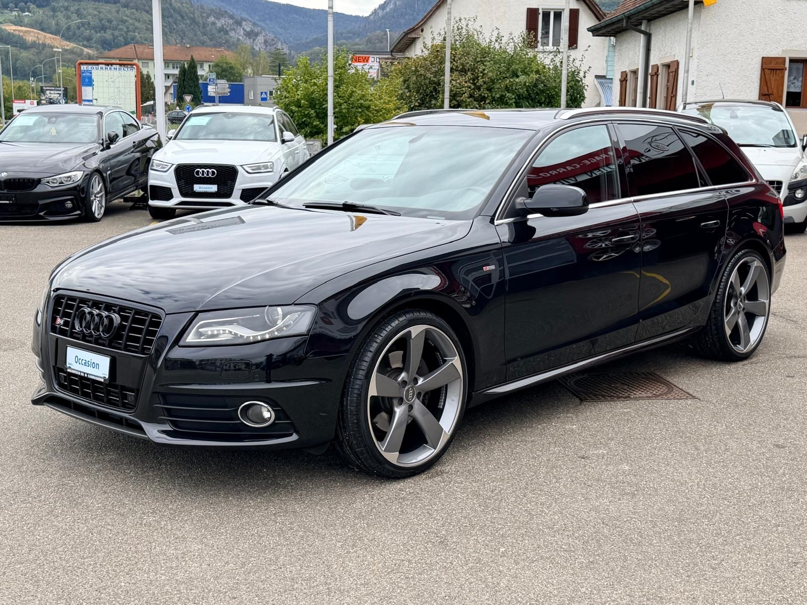 AUDI A4 Avant 2.0 TFSI quattro S-tronic-image-1
