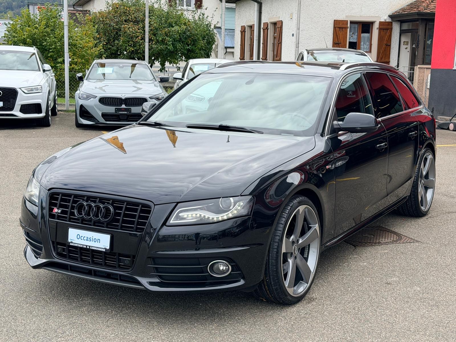 Car photo
