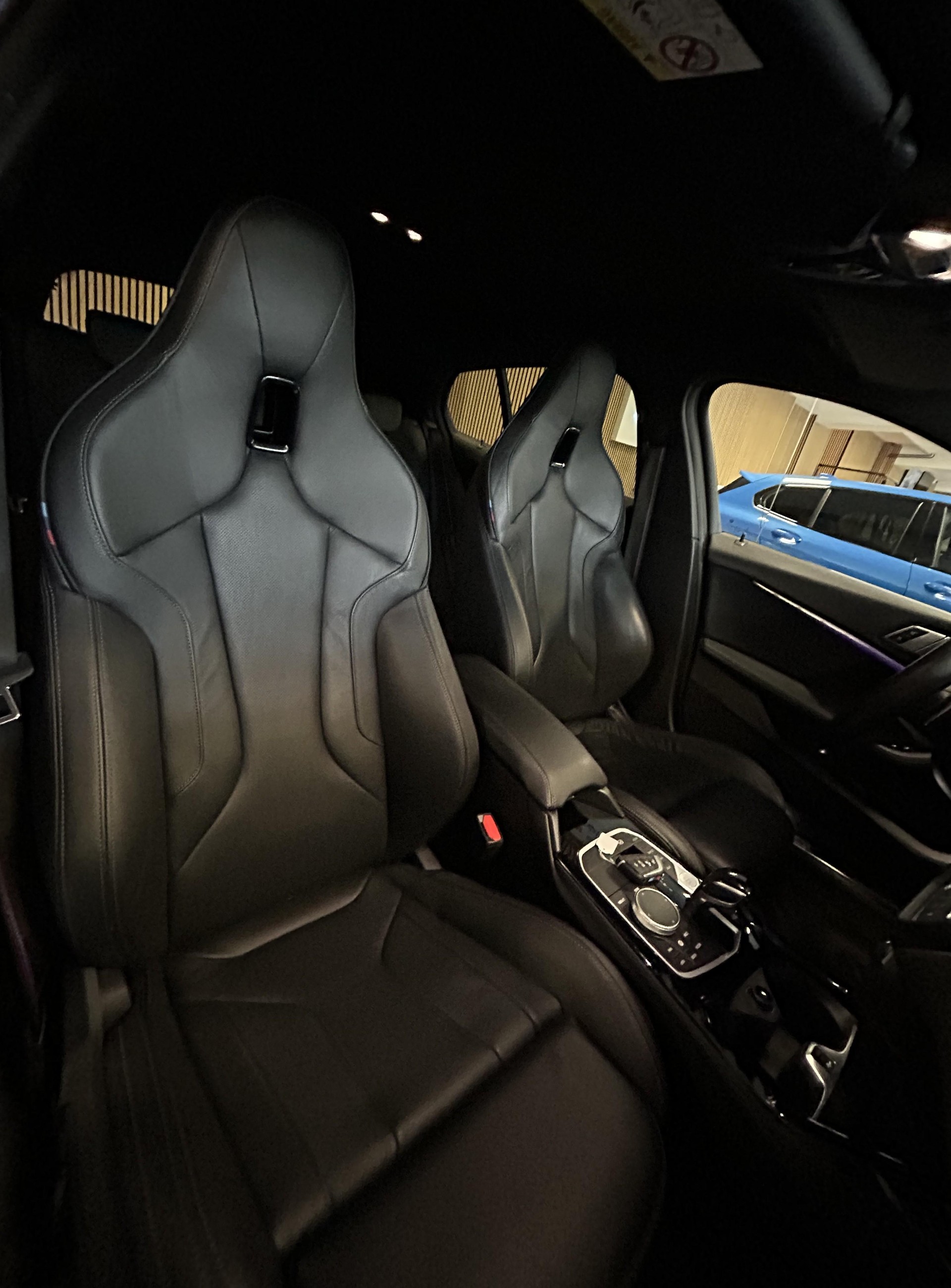 BMW 1er Reihe F40 M135i xDrive-image-17