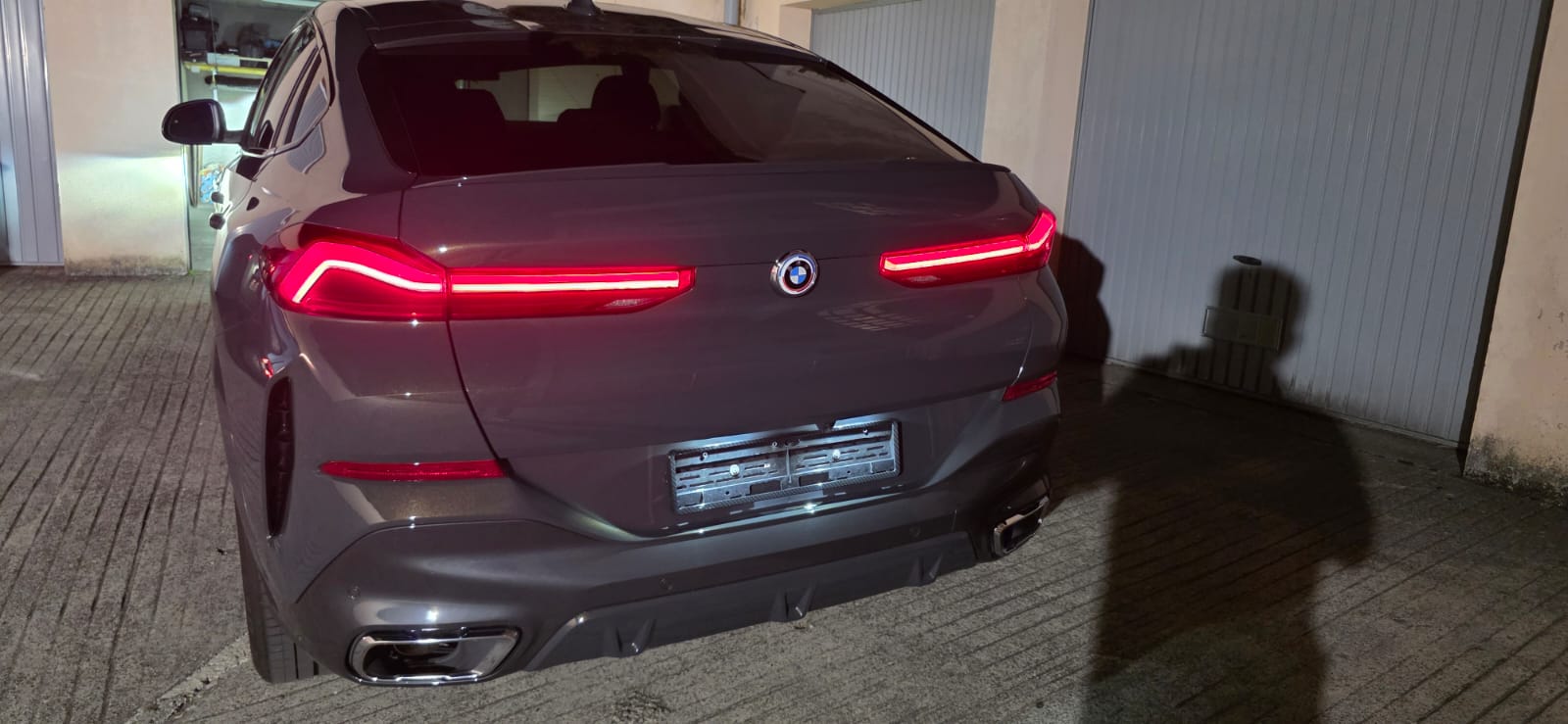 BMW 40i xDrive-image-4