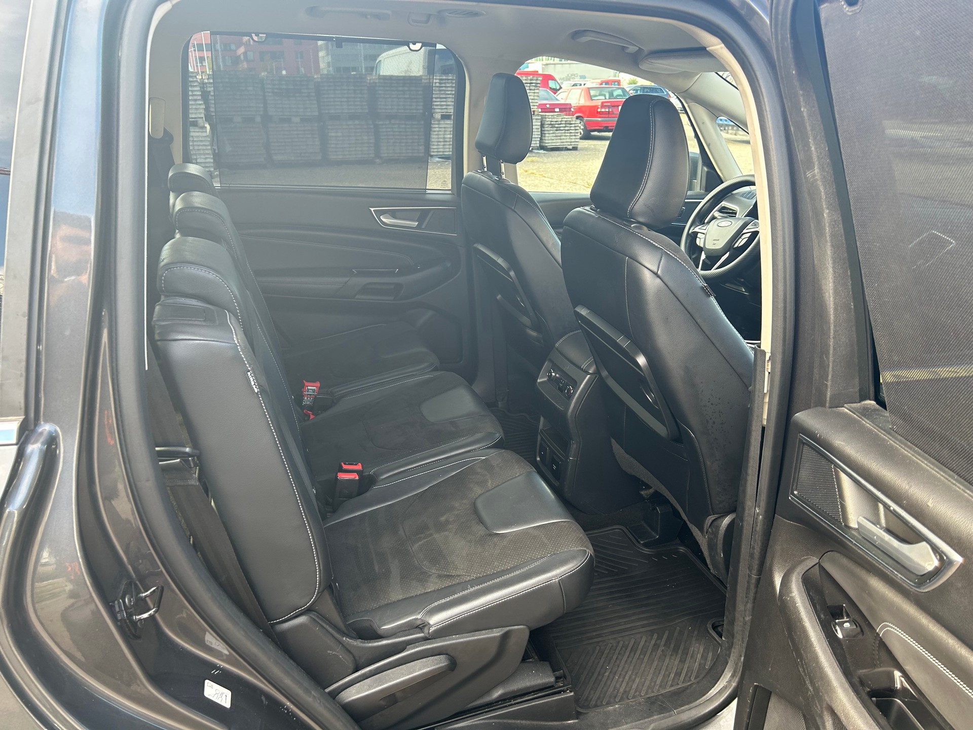 FORD Galaxy 2.0 TDCi Titanium AWD PowerShift-image-4