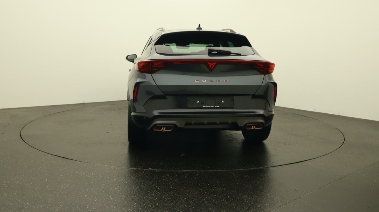 CUPRA Formentor 1.5 e-HYBRID pHEV VZ Black Edition-image-3