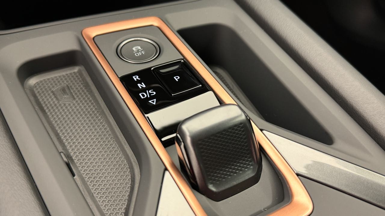 CUPRA Formentor 1.5 e-HYBRID pHEV VZ Black Edition-image-10