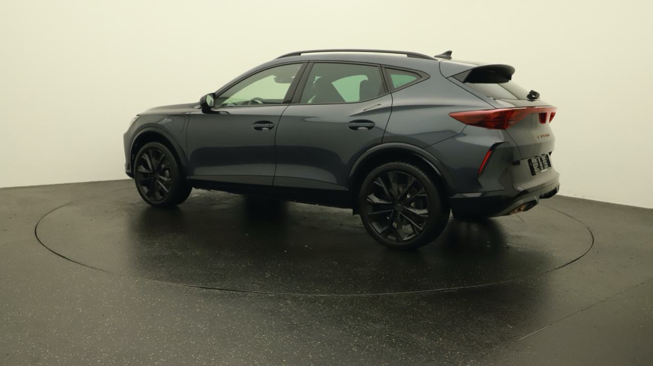 CUPRA Formentor 1.5 e-HYBRID pHEV VZ Black Edition-image-2