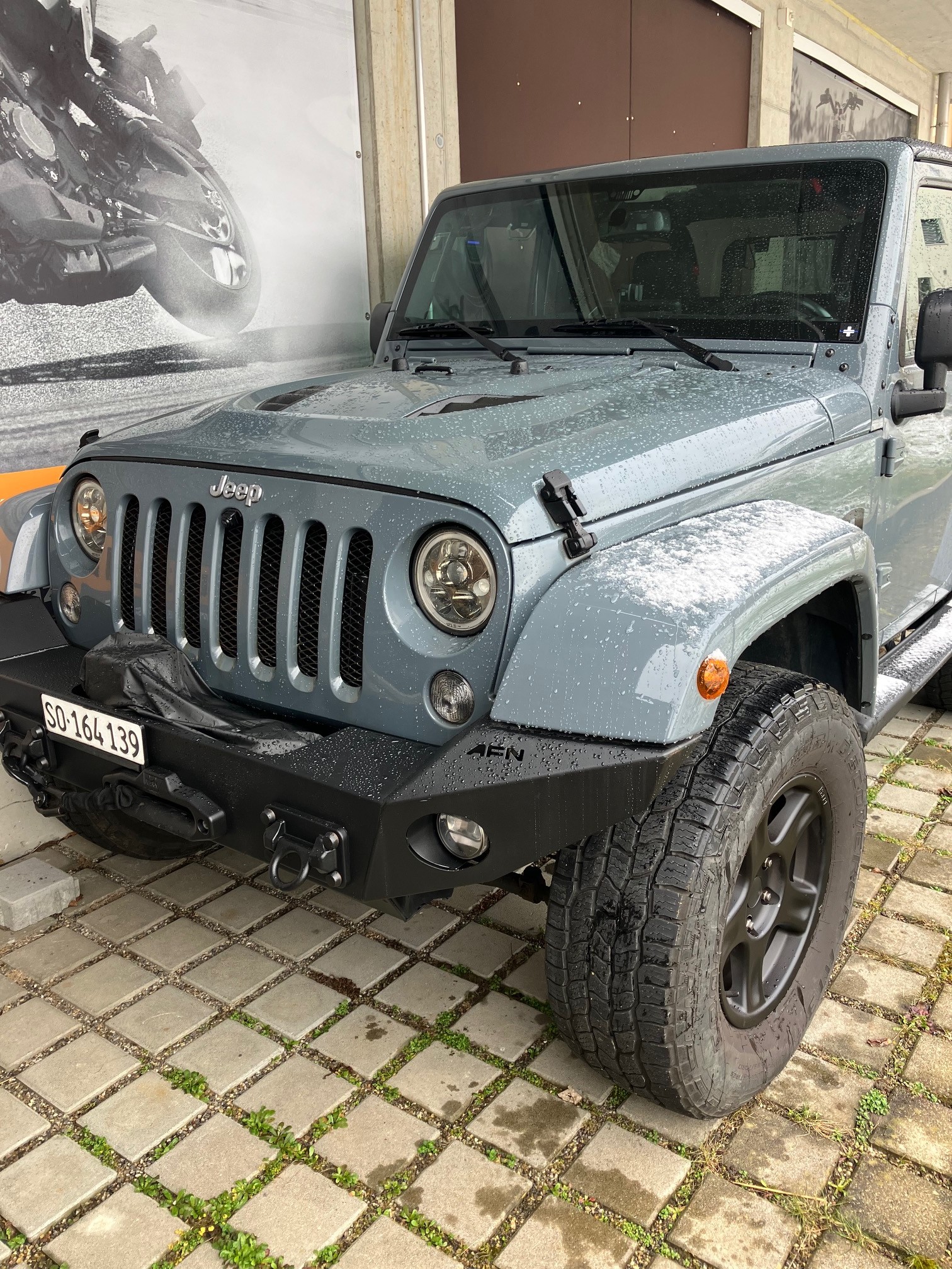 JEEP 2.8 CRD Sahara X-image-3