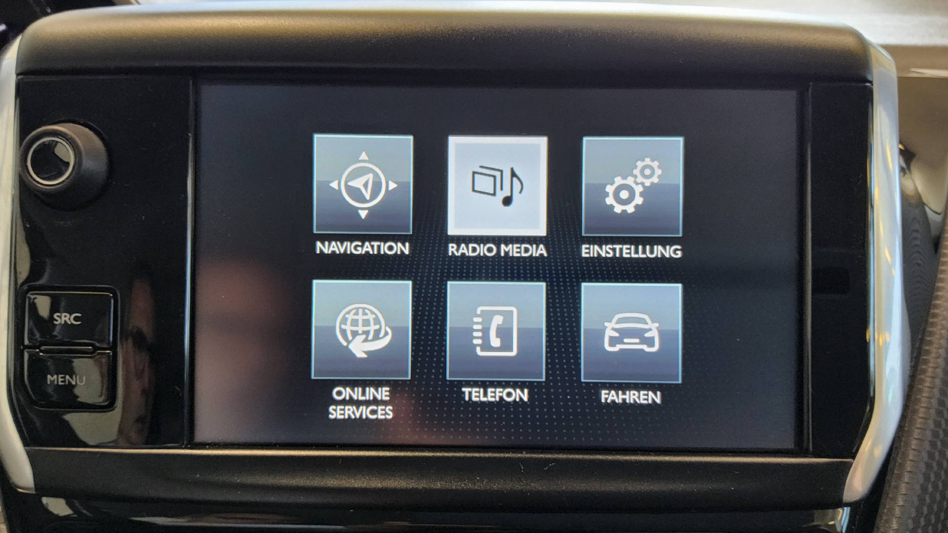 PEUGEOT 208 1.2 PureTech Allure S/S-image-20