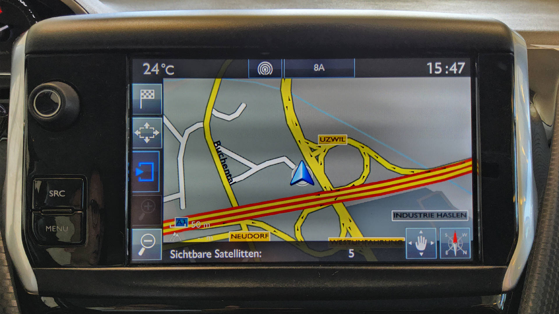 PEUGEOT 208 1.2 PureTech Allure S/S-image-21