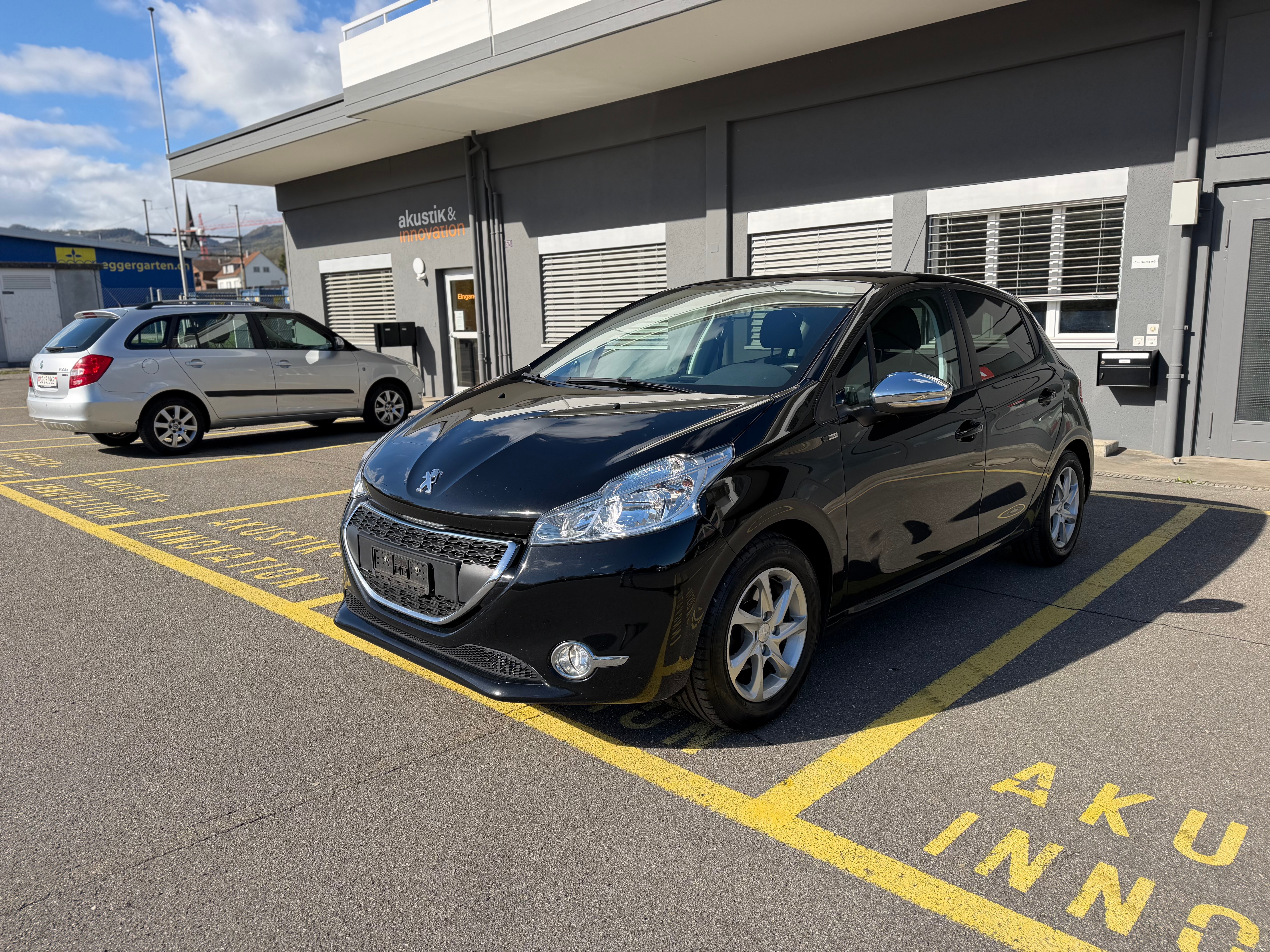 Car photo