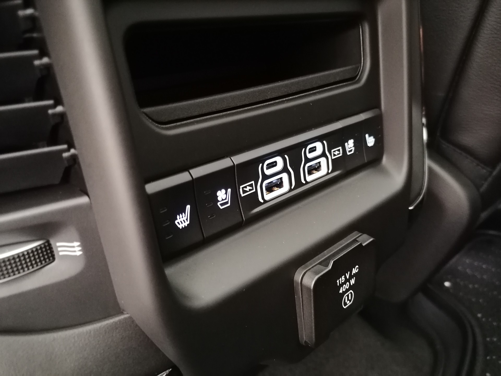 DODGE Ram 1500 5.7 V8 Limited Crew Cab-image-15