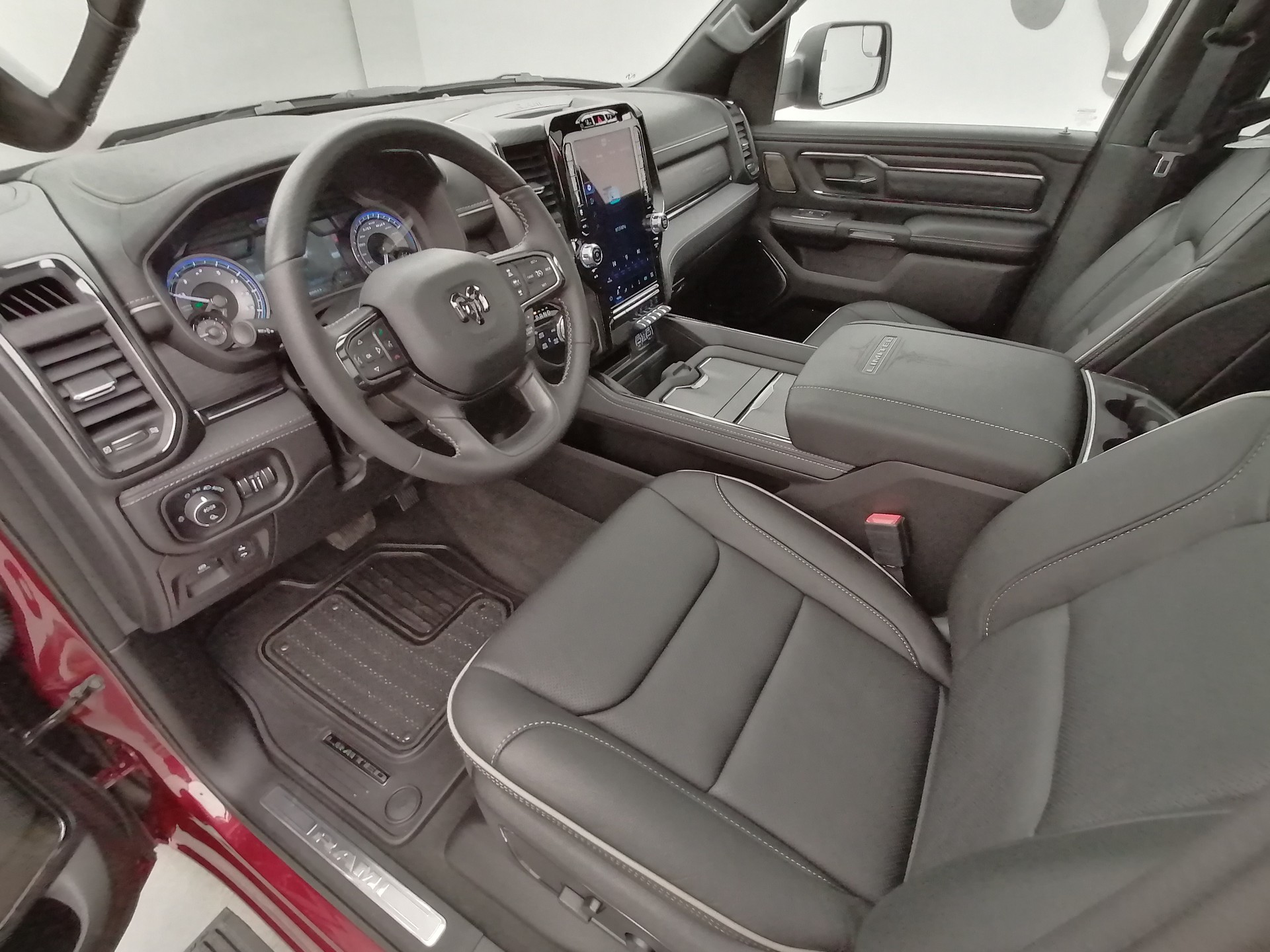 DODGE Ram 1500 5.7 V8 Limited Crew Cab-image-8