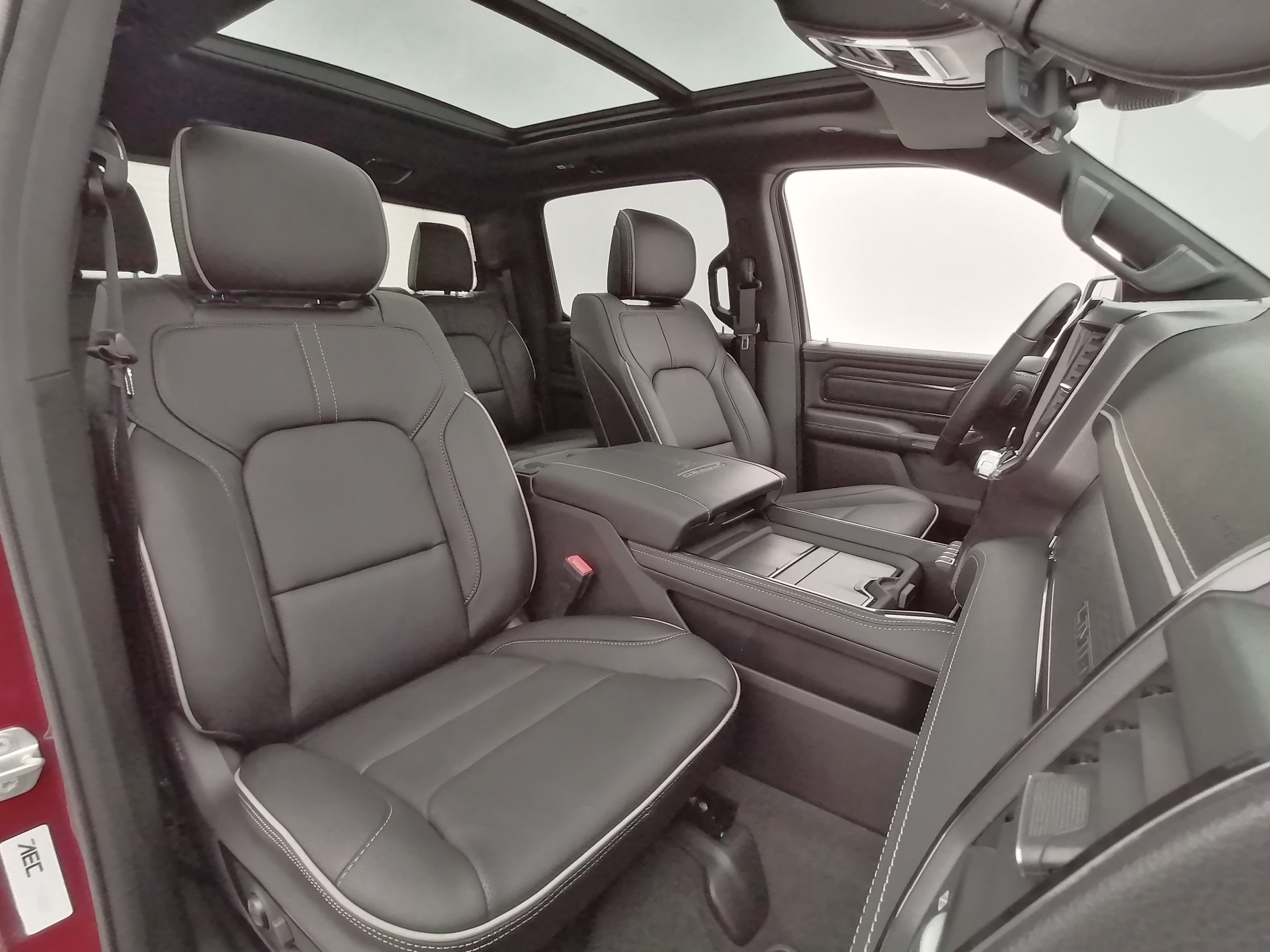 DODGE Ram 1500 5.7 V8 Limited Crew Cab-image-13