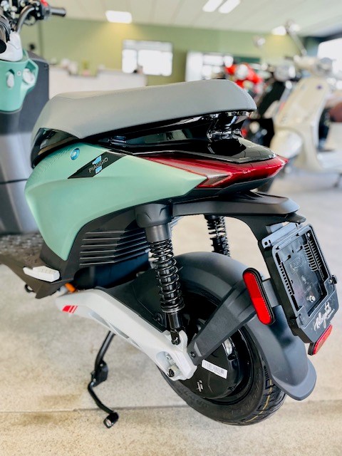 PIAGGIO Piaggio 1 Active 60km/h Full Electric-showroom-element-3
