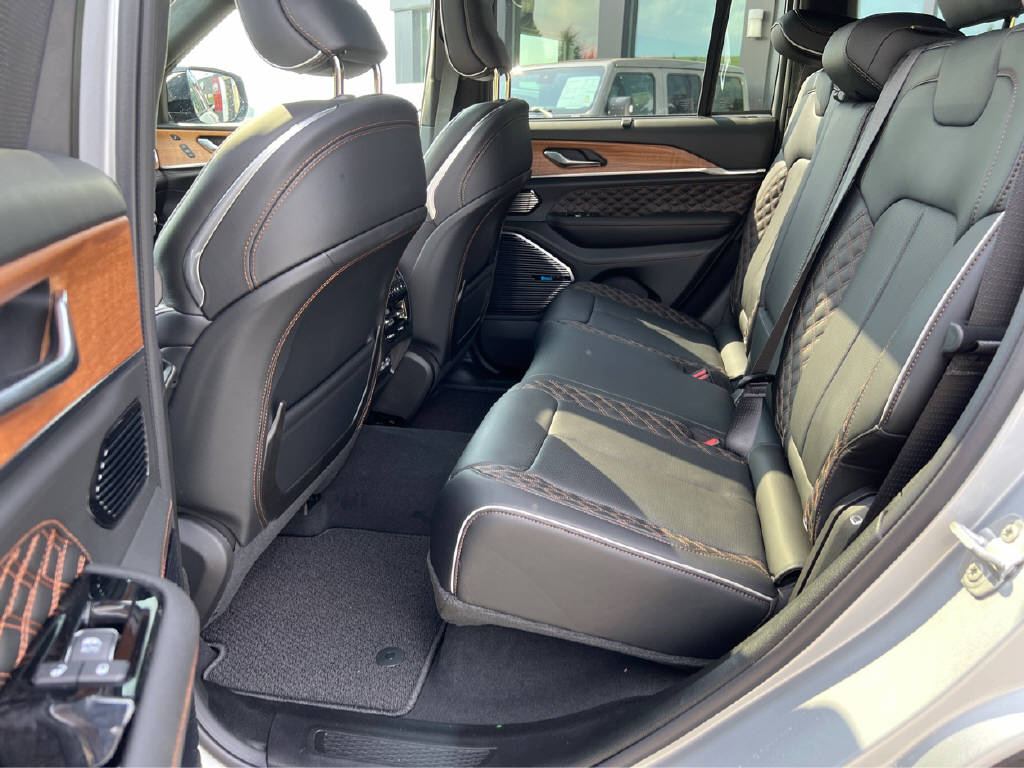 JEEP Grand Cherokee 2.0 Turbo Summit Reserve 4xe-image-5