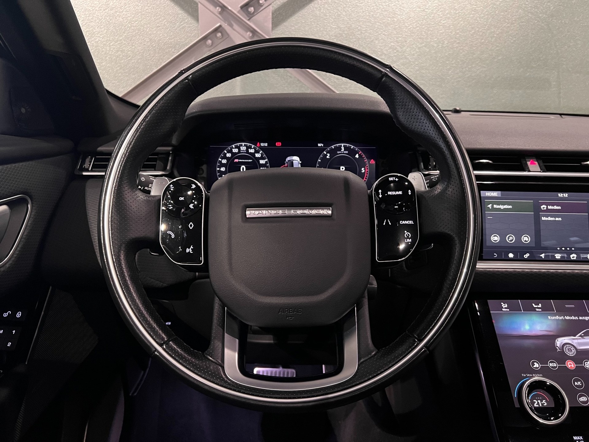 LAND ROVER Range Rover Velar R-Dynamic D 180 SE Automatic-image-9