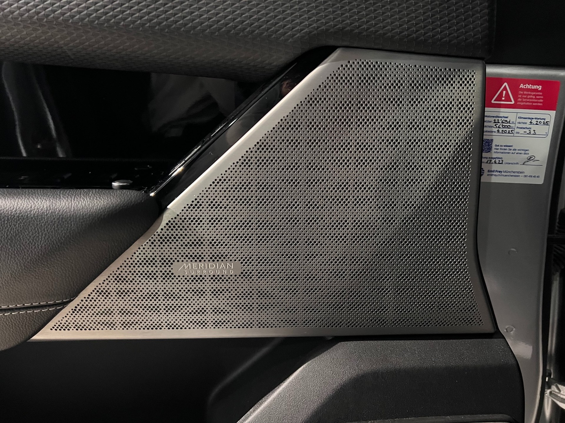 LAND ROVER Range Rover Velar R-Dynamic D 180 SE Automatic-image-14