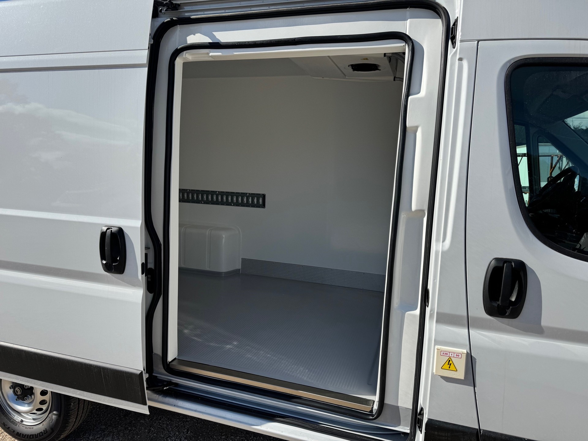 CITROEN New Modell L2H2 Automat mit Carrier TK -20Grad Kühlaustbau..-image-7