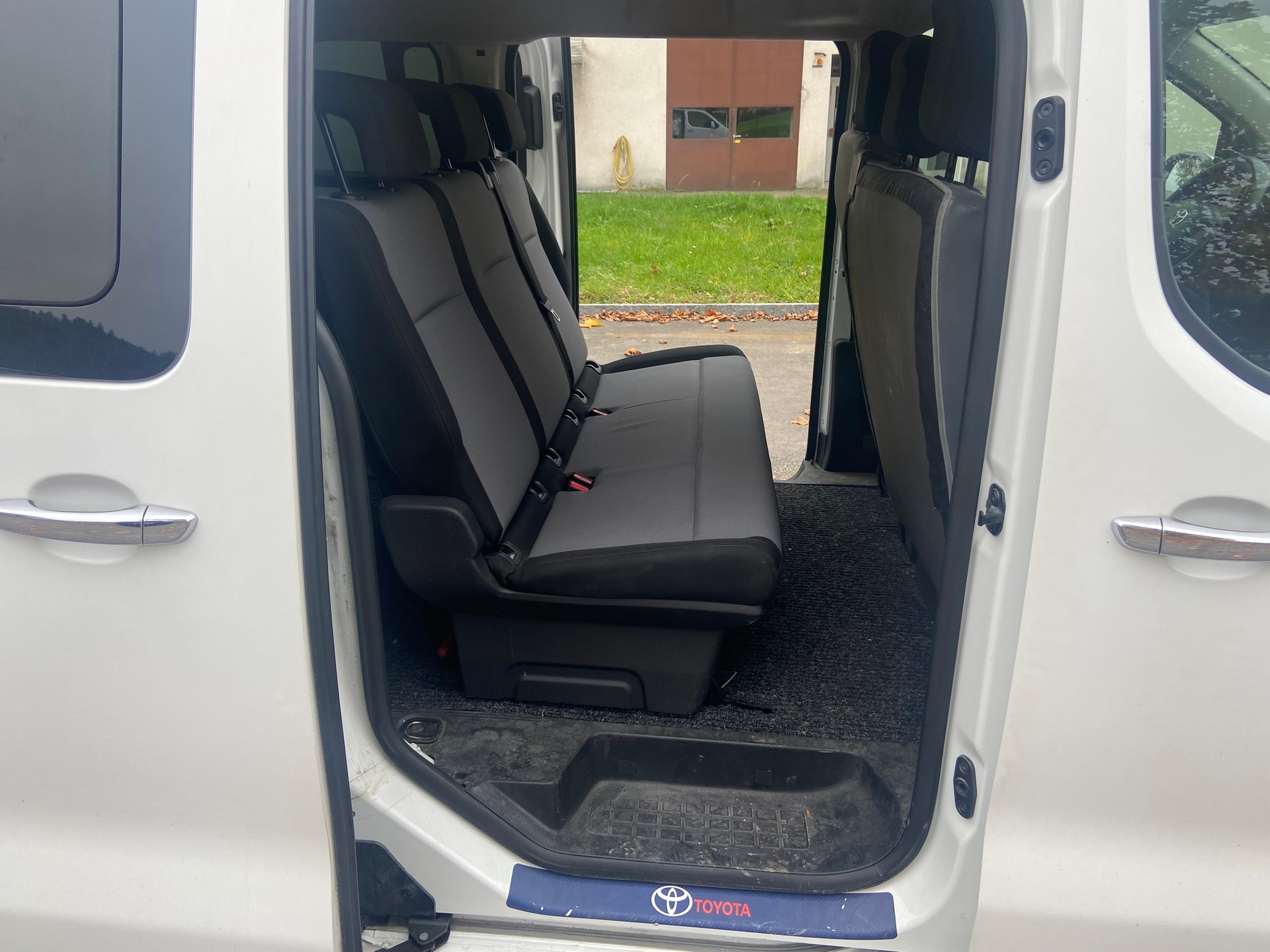 TOYOTA Proace 1.6D Combi L0-image-7