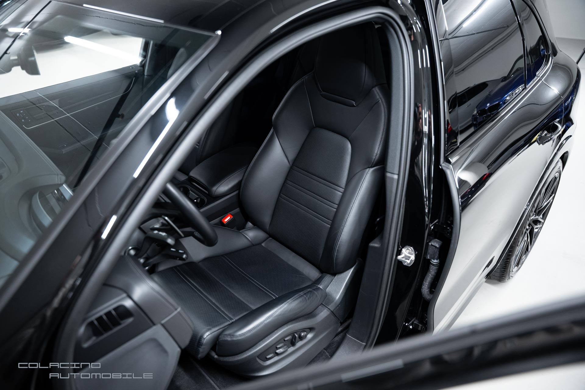 PORSCHE Cayenne S Tiptronic-image-13