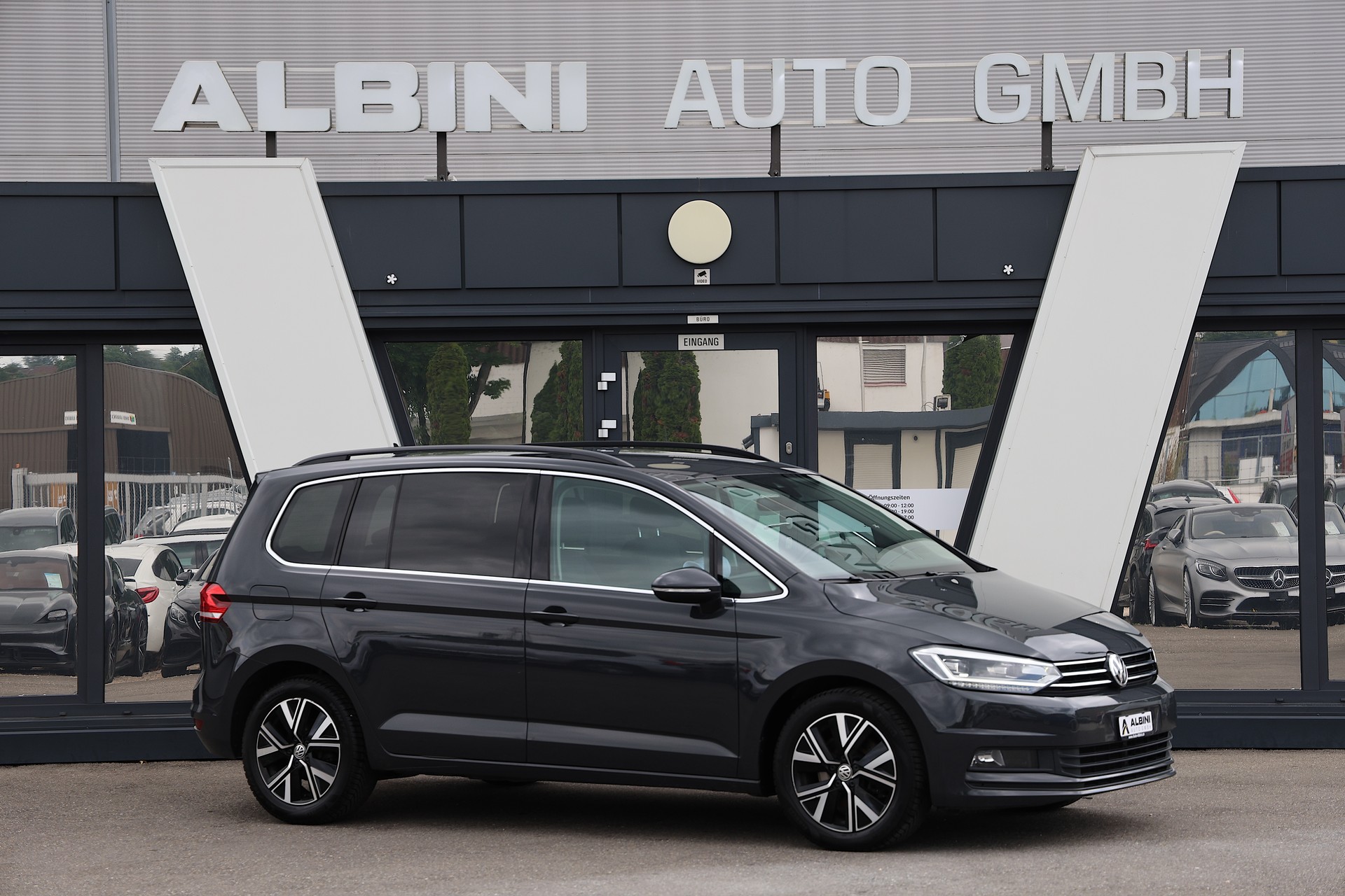 VW Touran 2.0 TDI BlueMotion Technology Comfortline DSG-image-1