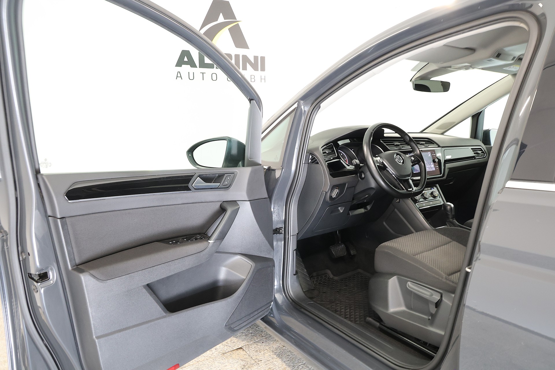 VW Touran 2.0 TDI BlueMotion Technology Comfortline DSG-image-4