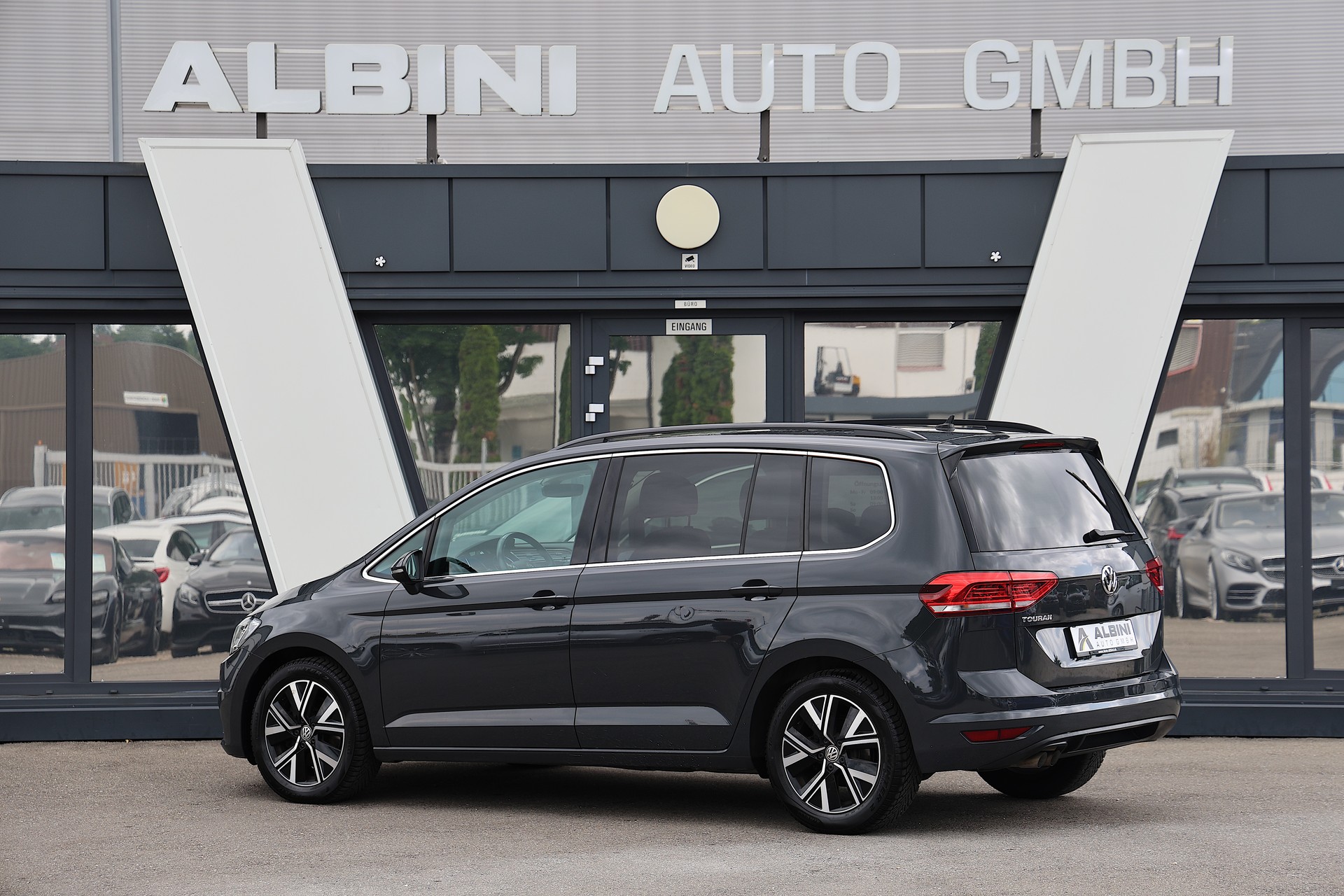 VW Touran 2.0 TDI BlueMotion Technology Comfortline DSG-image-2
