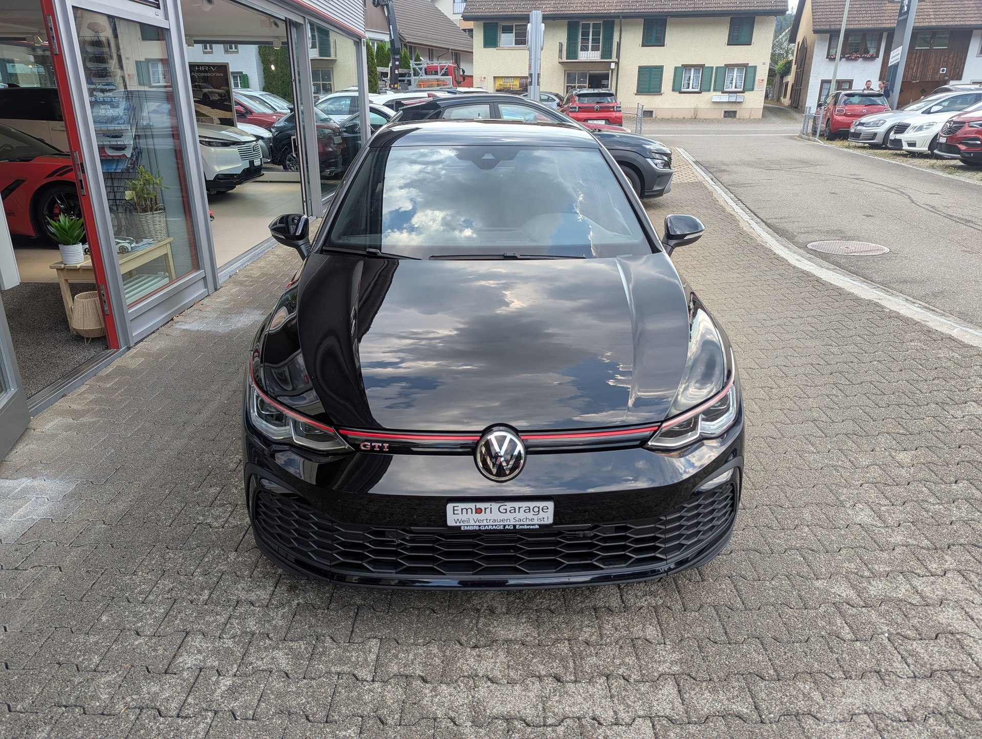 VW Golf 2.0 TSI GTI DSG-image-1