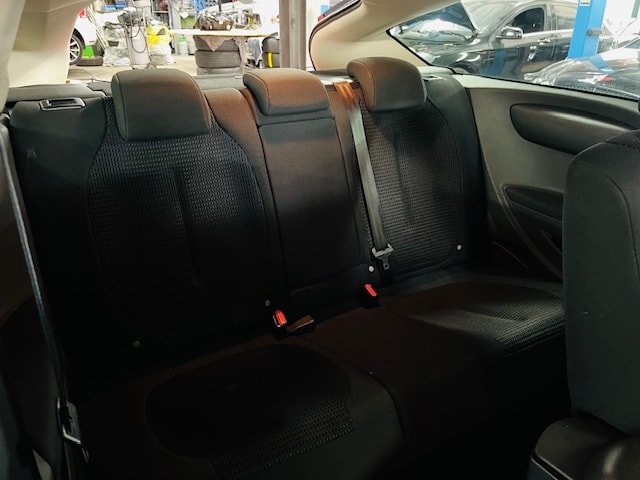 CITROEN C4 Coupé 1.6i 16V VTR-image-13