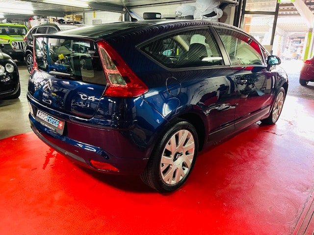 CITROEN C4 Coupé 1.6i 16V VTR-image-1