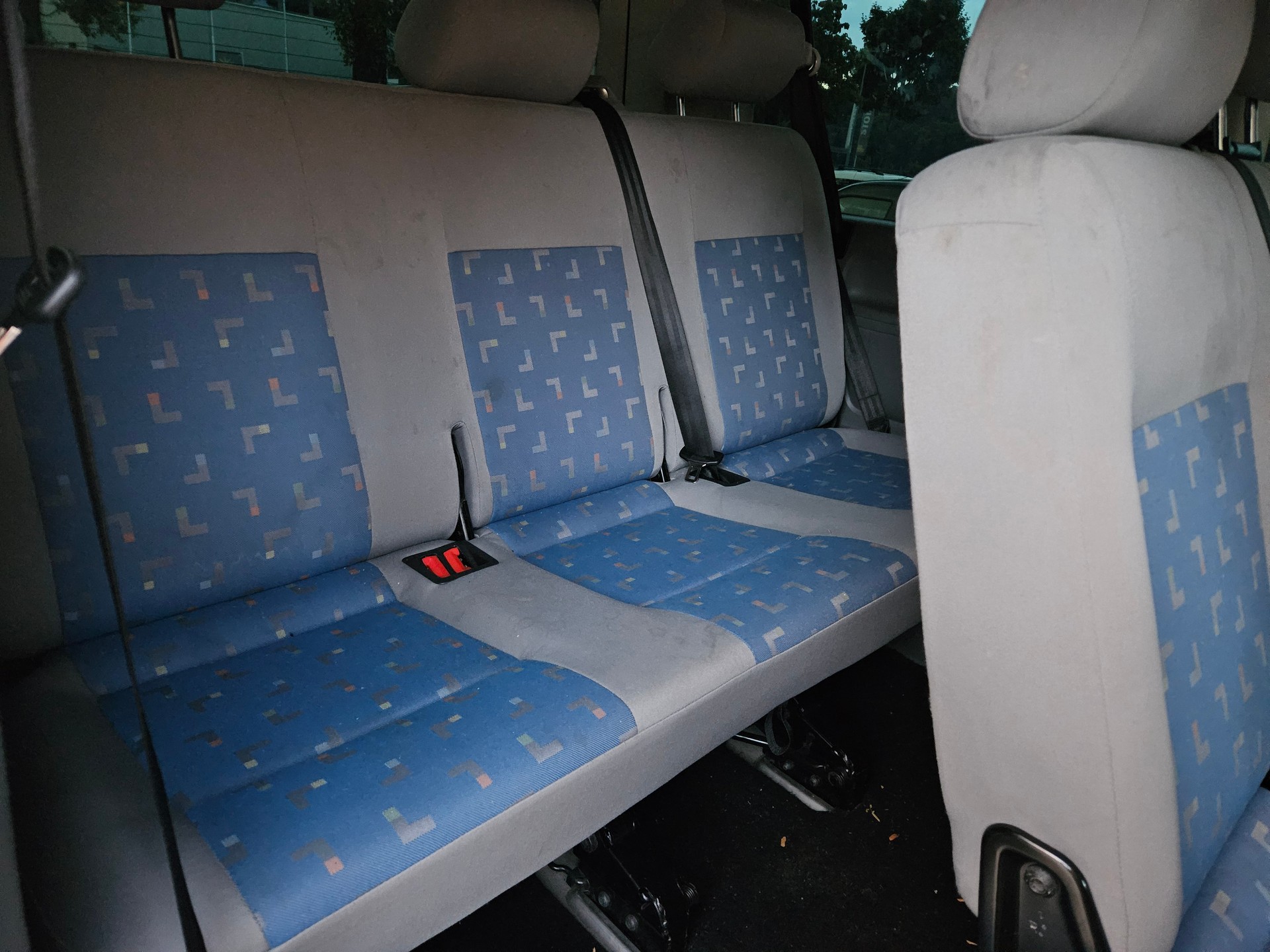 VW T5 Caravelle Comfort 2.5 TDI PD-image-11