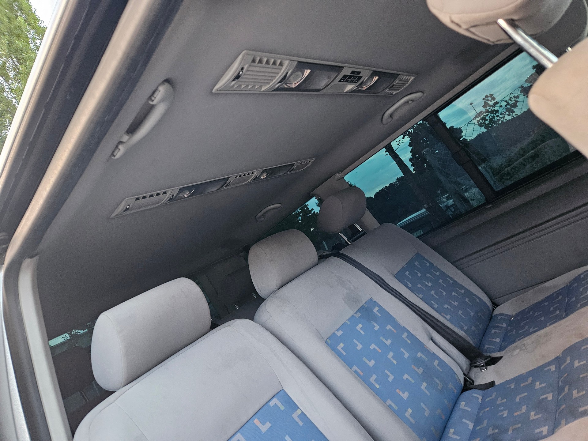 VW T5 Caravelle Comfort 2.5 TDI PD-image-8