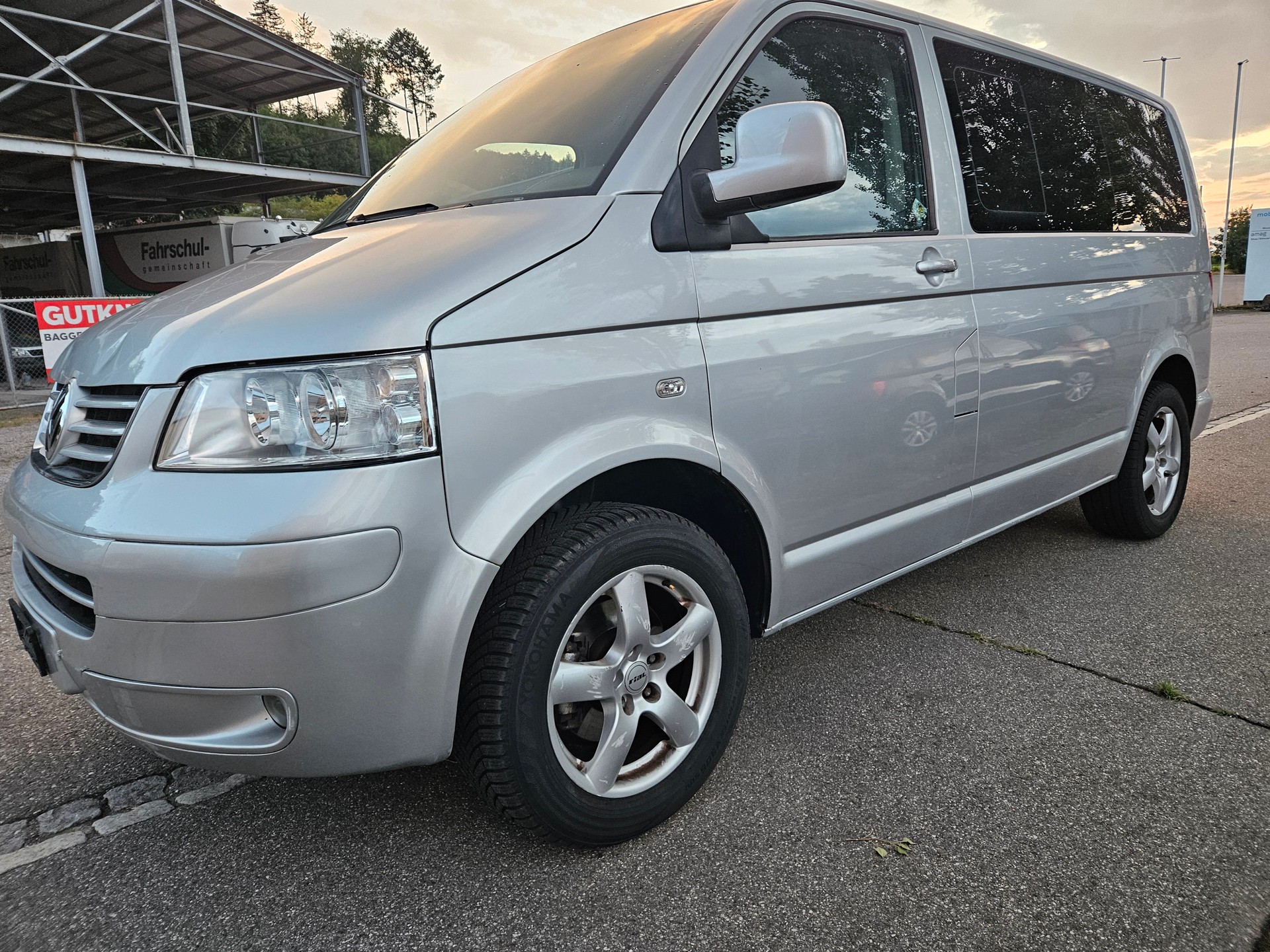 VW T5 Caravelle Comfort 2.5 TDI PD-image-0