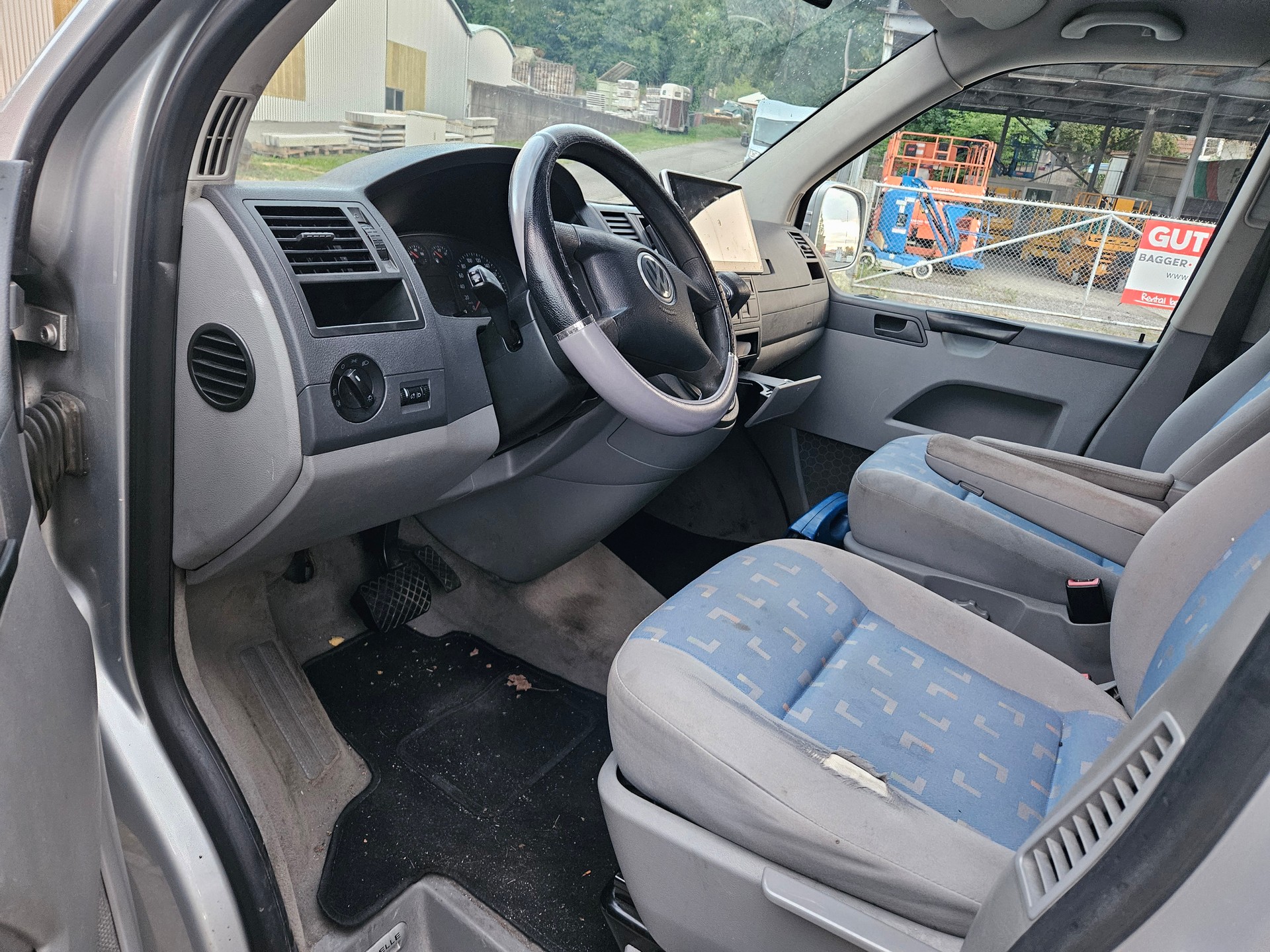 VW T5 Caravelle Comfort 2.5 TDI PD-image-6