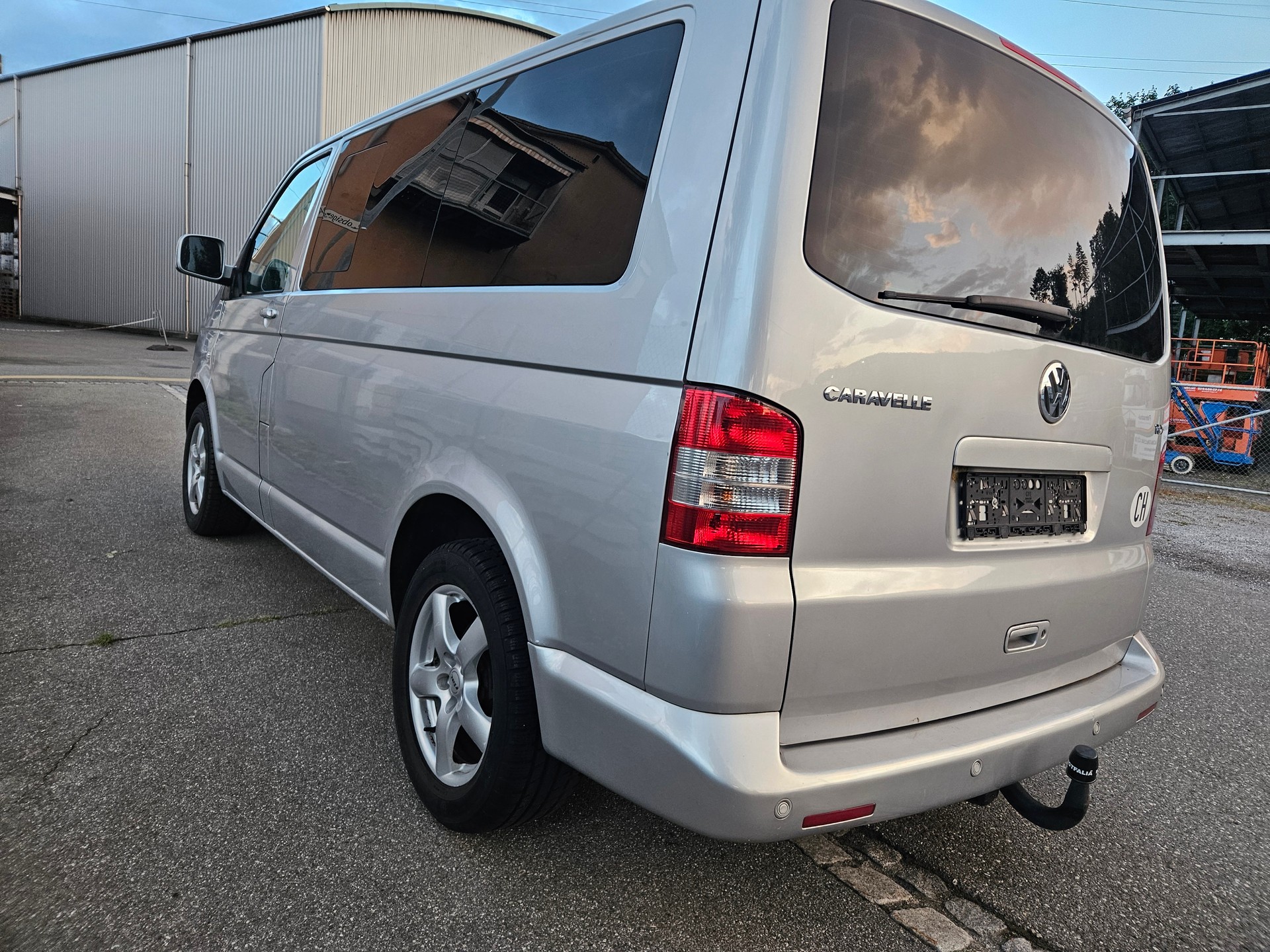 VW T5 Caravelle Comfort 2.5 TDI PD-image-5