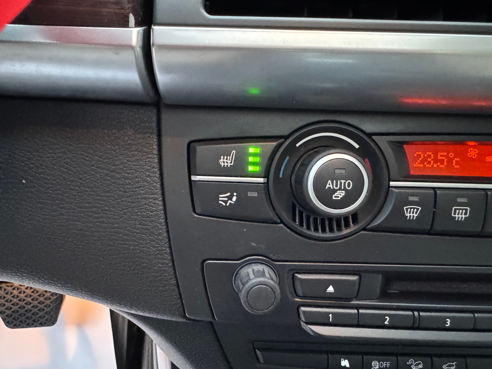 BMW X5 xDrive 40d Steptronic-image-11