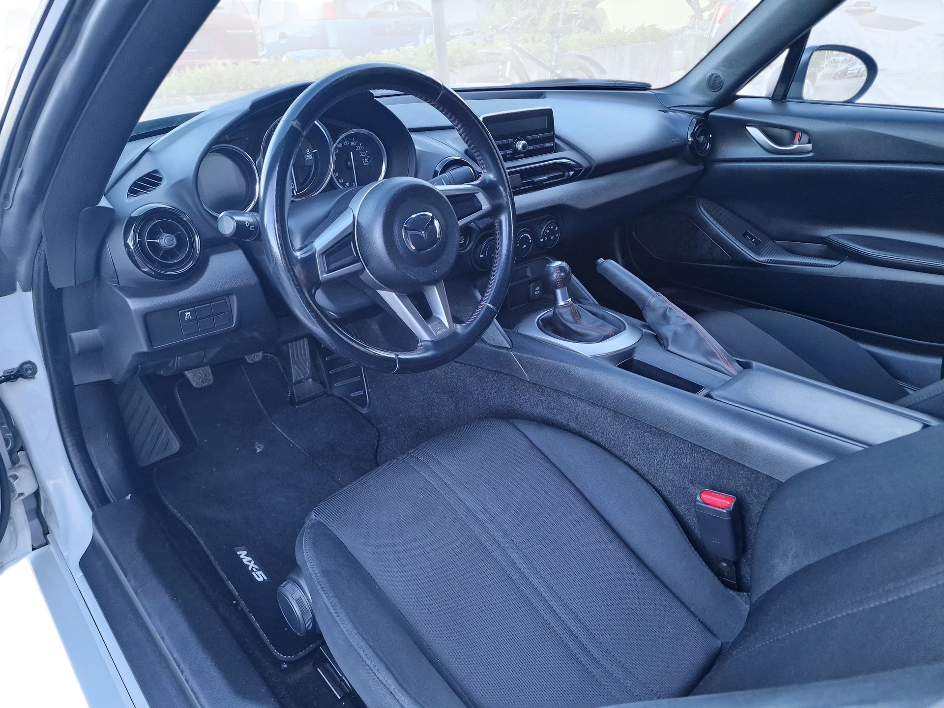 MAZDA MX-5 SKYACTIV-G 132 Challenge hellsilber met. 24Mt Gara-image-8