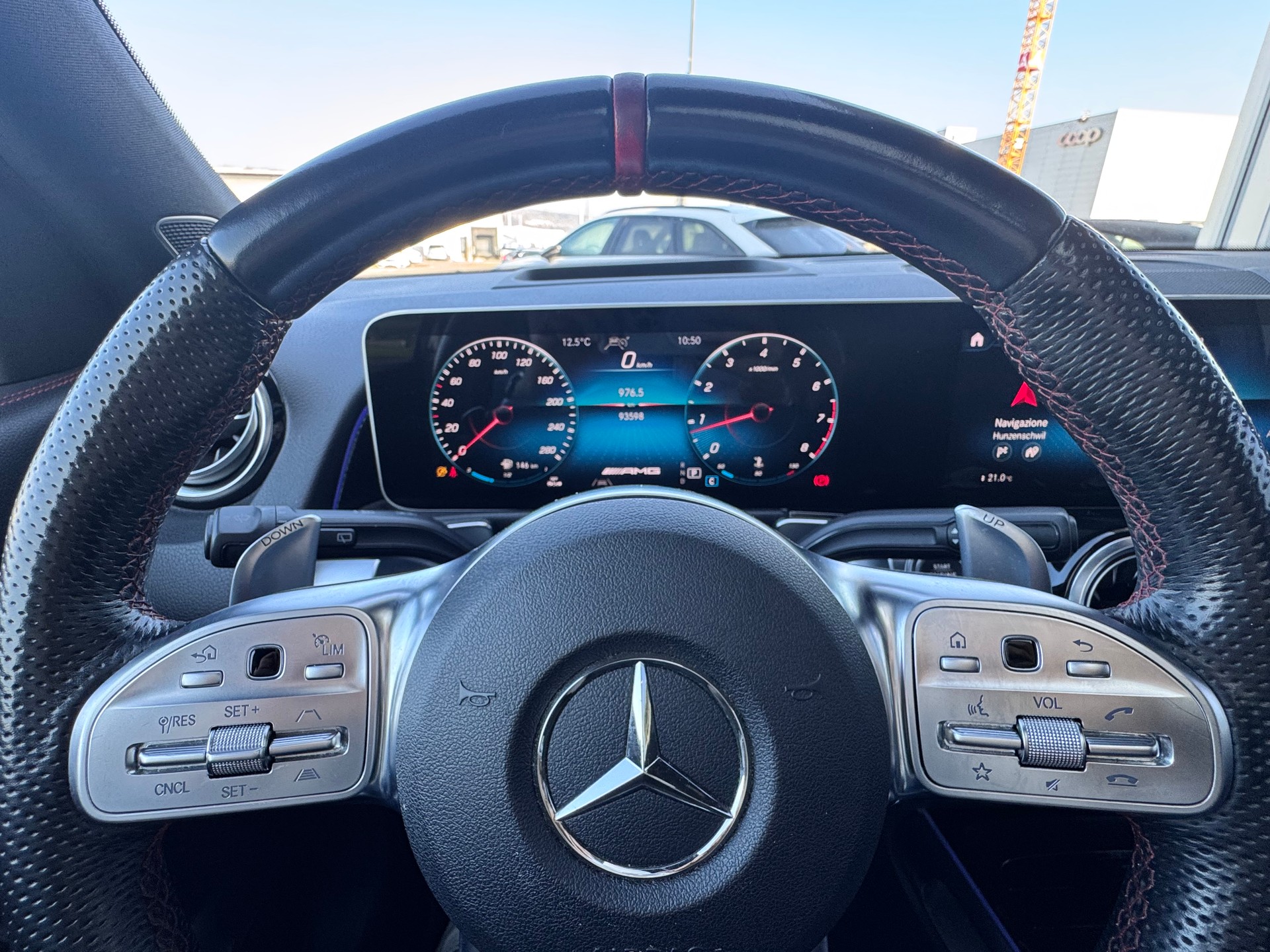 MERCEDES-BENZ GLB 35 AMG 4Matic 8G-Tronic-image-14