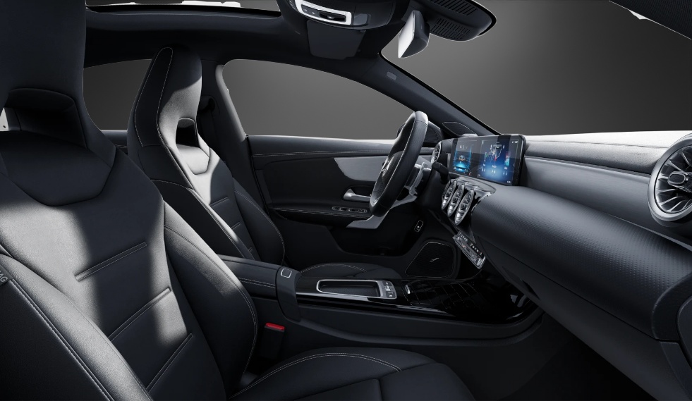 MERCEDES-BENZ CLA 35 AMG 4Matic 8G-DCT-image-8