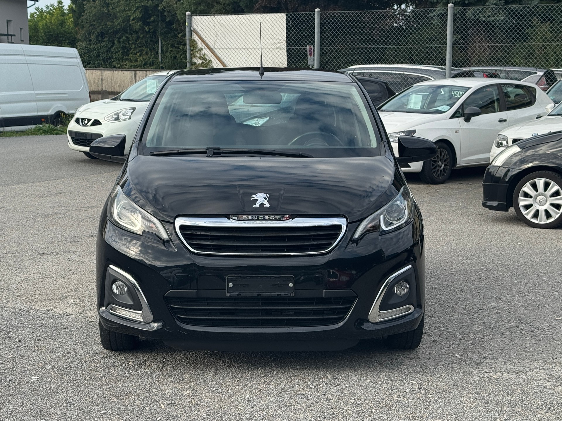 PEUGEOT 108 1.2 VTi Allure-image-0