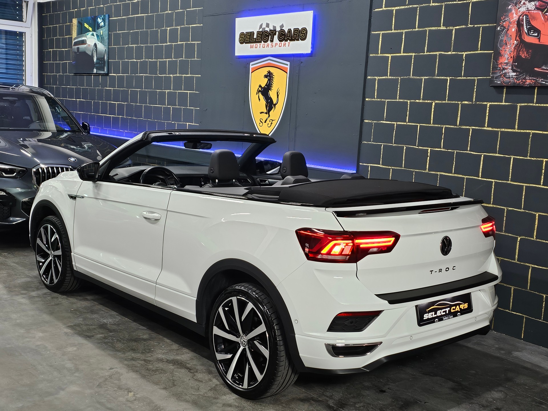 VW T-Roc Cabriolet 1.5 TSI EVO R-Line DSG-image-5