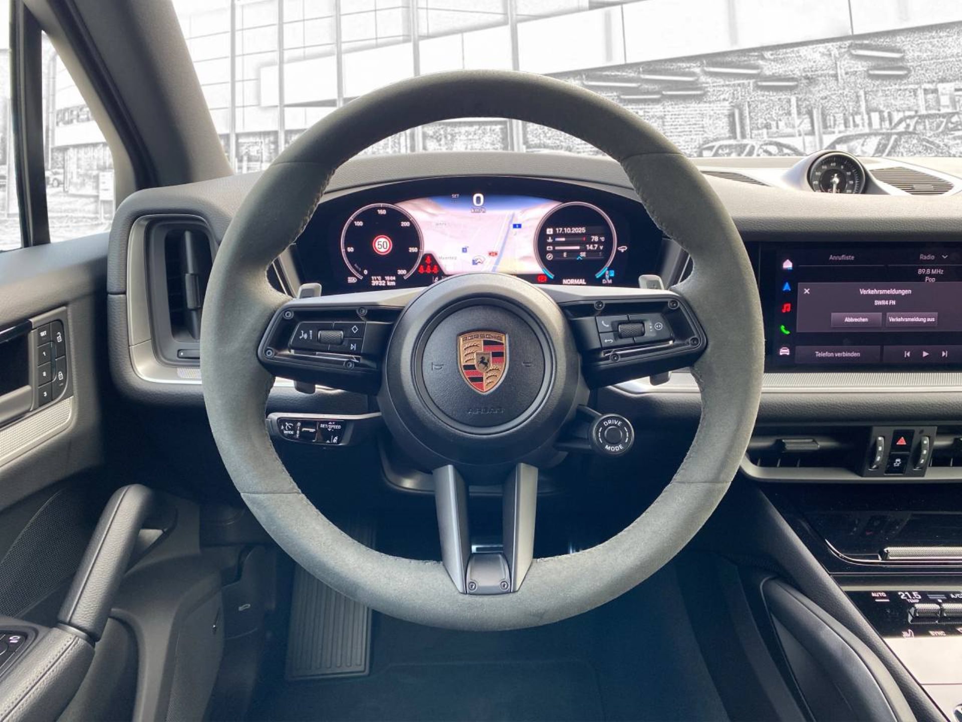 PORSCHE Cayenne S-image-12