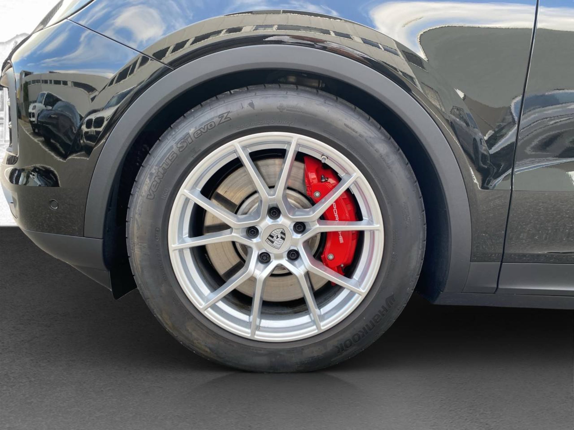 PORSCHE Cayenne S-image-11