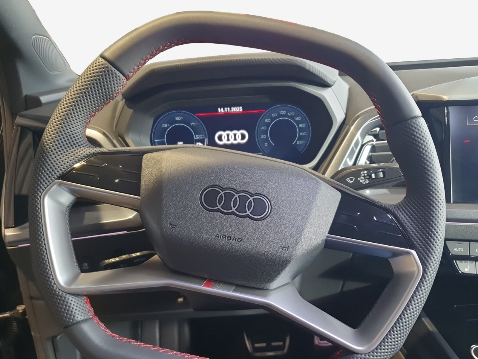 AUDI Q4 Sportback e-tron 45 Edition Swiss Ski quattro-image-8
