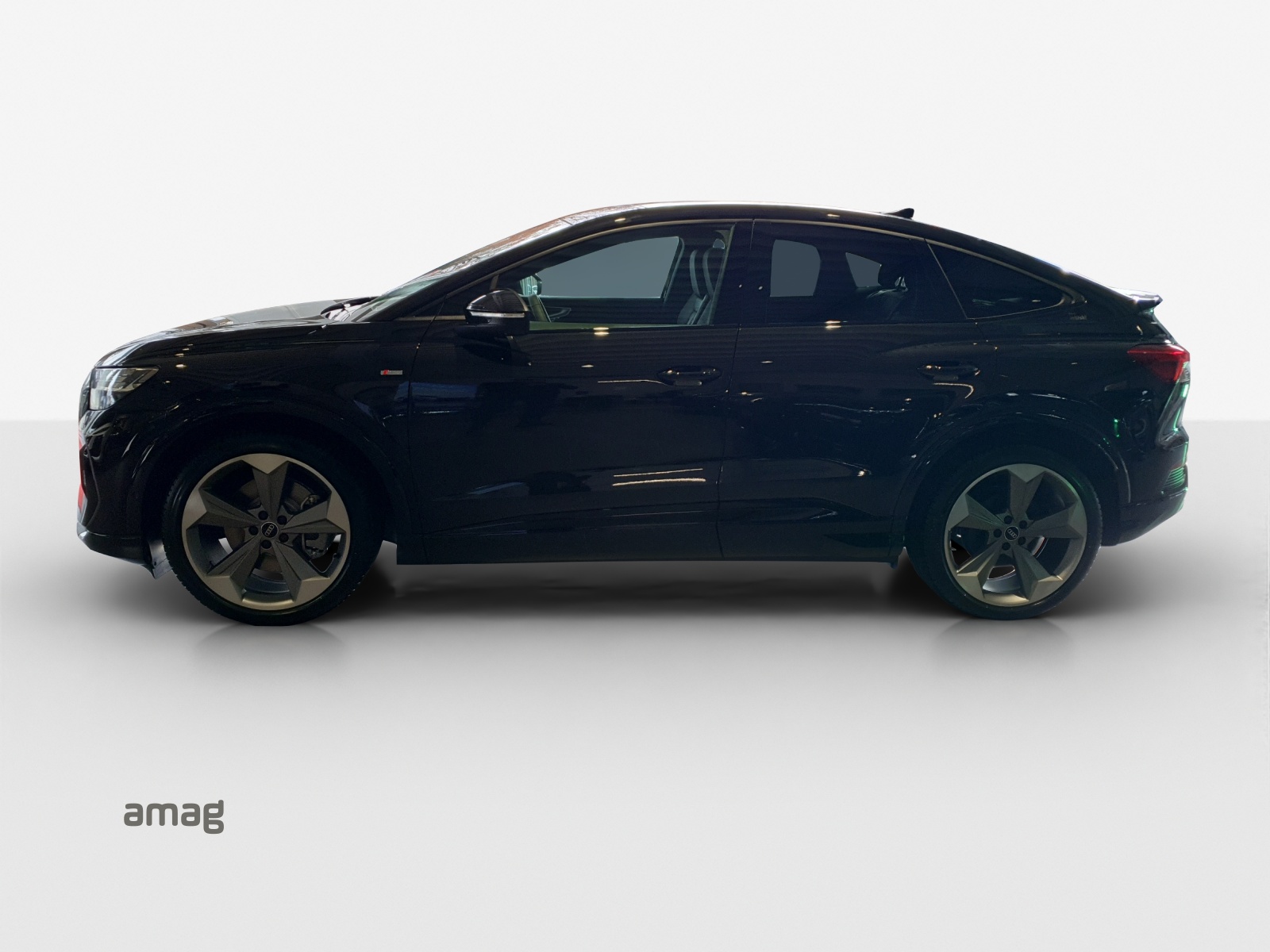 AUDI Q4 Sportback e-tron 45 Edition Swiss Ski quattro-image-1